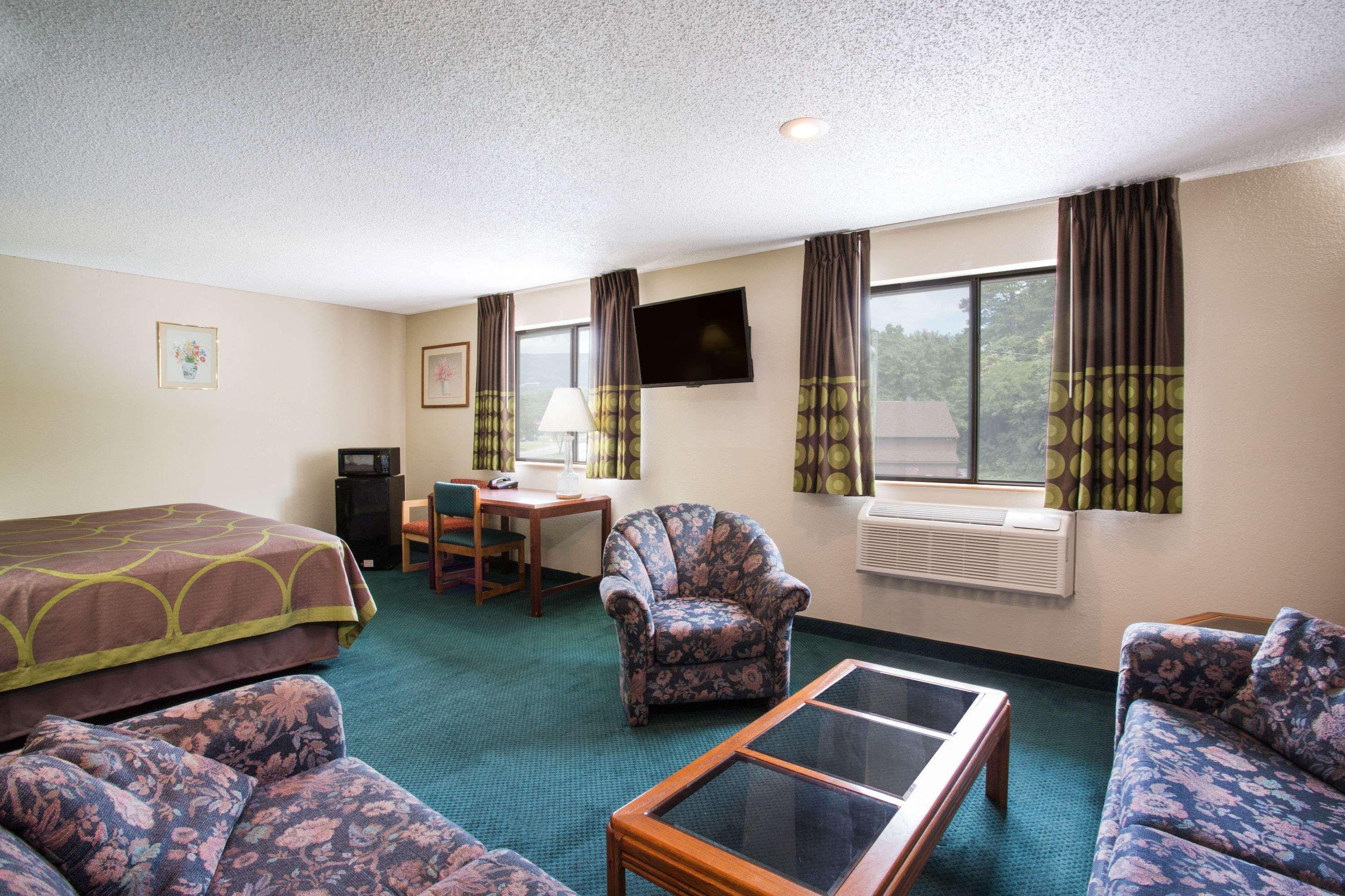 Super 8 By Wyndham Salem Va Motel Eksteriør bilde