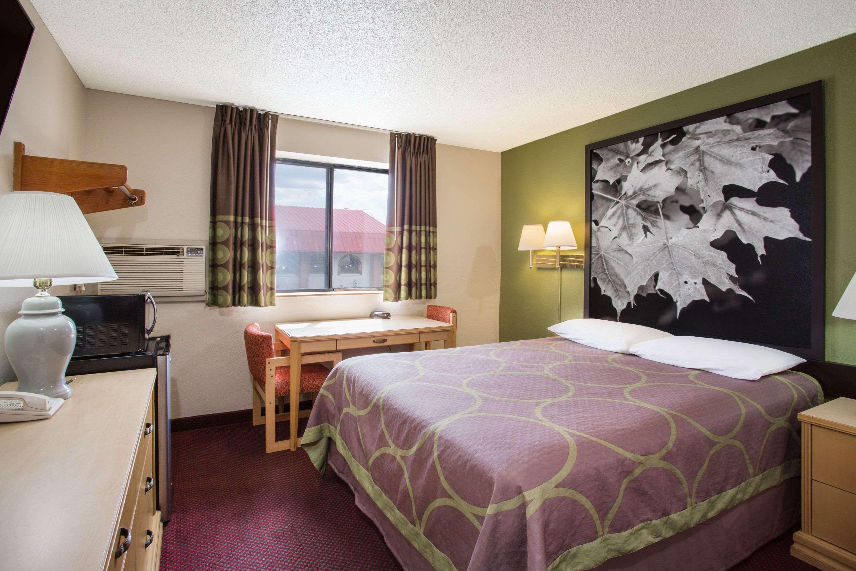 Super 8 By Wyndham Salem Va Motel Eksteriør bilde